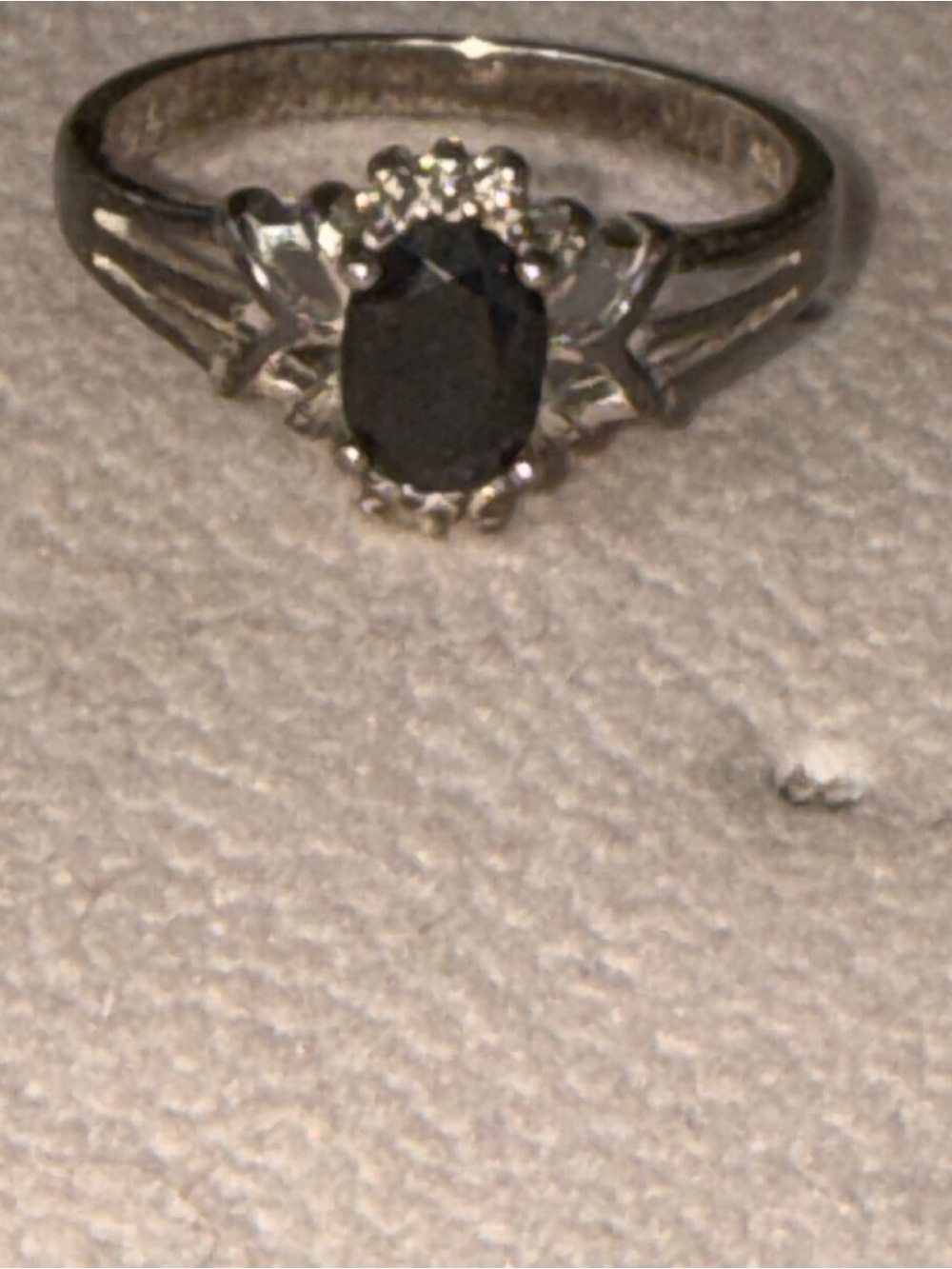 VTG Black Sapphire Ring - Size 7 - Picture 14 of 16